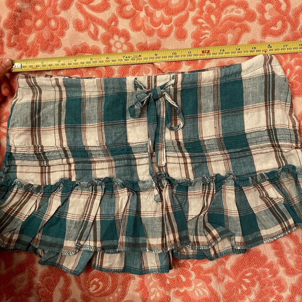 Plaid mini skirt - Picture 2 of 2